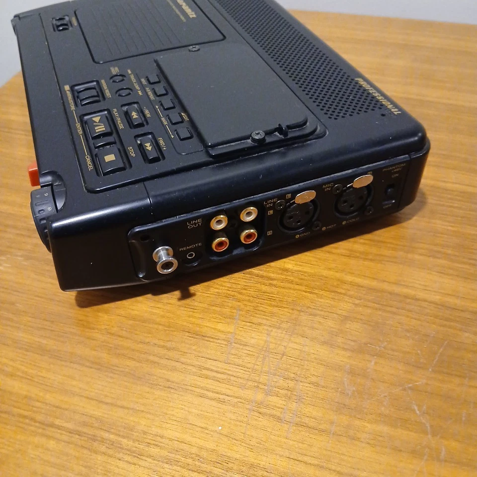 Marantz Professional CDR-310 2-Channel Stereo/Mono Portable (C1627-601) - Image 4 of 4