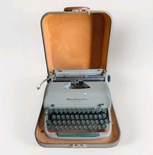 Vtg 1957 Remington Quiet-Riter Manual Typewriter Hard Case Working Condition thumbnail