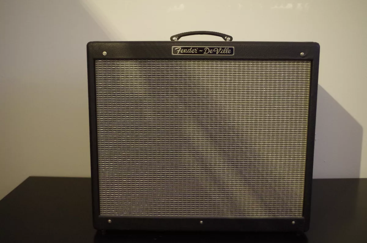 Fender Hot Rod DeVille 212 PR247