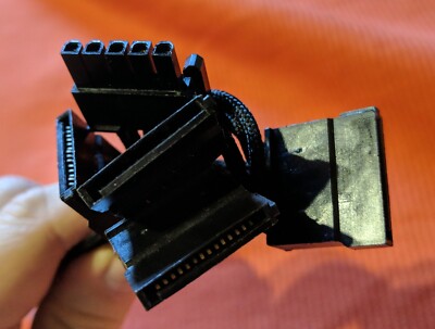 Modulares Stromkabel Modular Power Cable 5-Pin auf 4x SATA für PSU