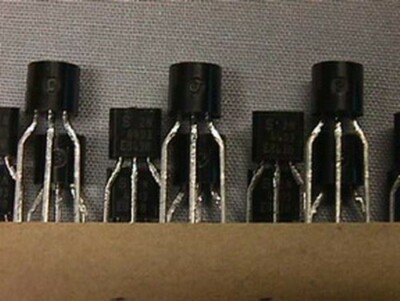 100 VINTAGE 2N4403 PNP GEN PUR AMP & SWITCH TRANSISTORS
