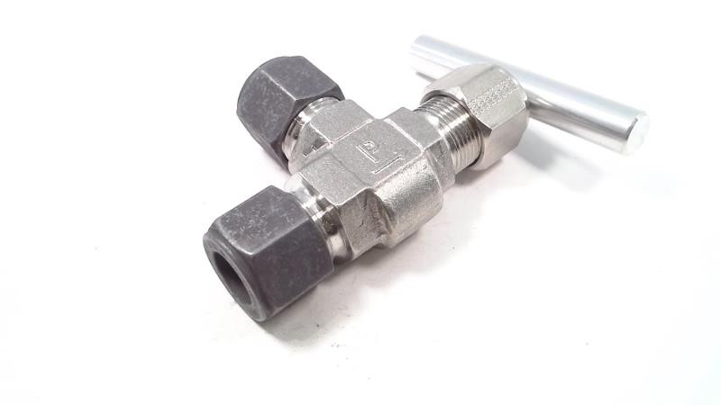 PARKER 8Z-V8AR-SS / 8ZV8ARSS (NEW IN BOX)