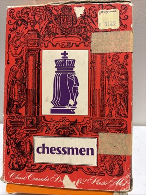 Vintage Classic Crusader Design Chessman complete 32 pieces Whitman Chess Pieces
