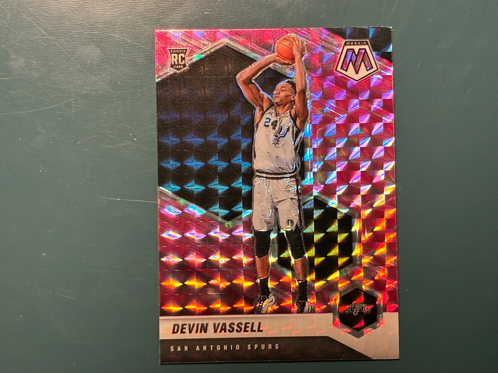 2020-21 Panini Mosaic - Rookie Devin Vassell #221 Pink Camo Mosaic Prizm (RC)