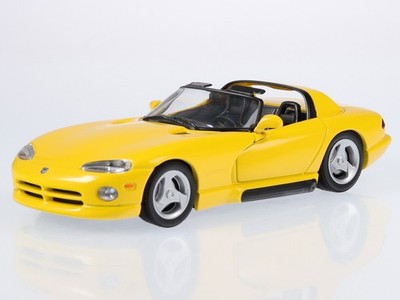 Dodge Viper Roadster 1993 yellow diecast modelcar 940144031 Maxichamps 1:43