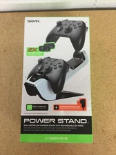 Bionik Dual Charging System w/ Rechargeable Battery (Xbox One)