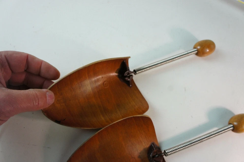 Schuhspanner Vintage Holz Gr. 5 guter Zustand Feder W-1936 - Bild 3 von 4