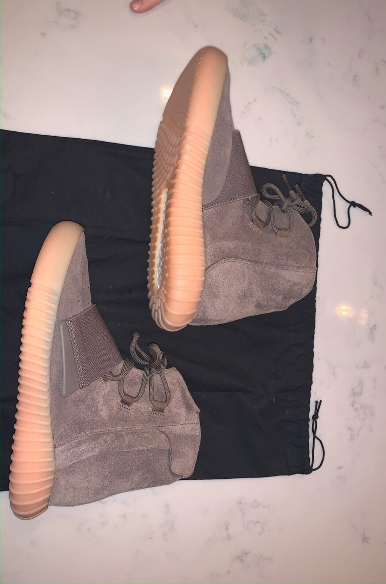 ADIDAS YEEZY Boost 750- Light Brown Gum (Chocolate) BY2456 ADIDAS YEEZY Boost 750- Light Brown Gum (Chocolate) BY2456