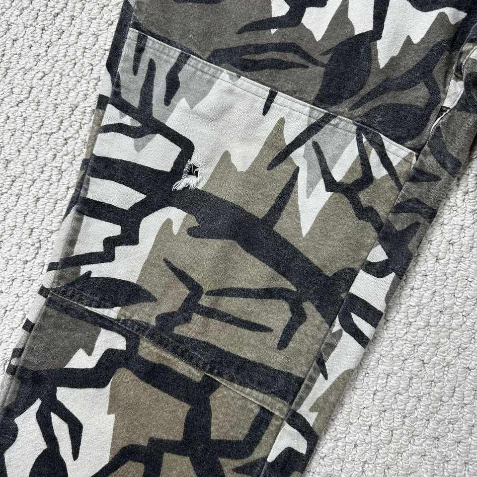 Vintage Predator Fall Gray Camo Hunting Cargo Pants Men's Medium USA Made 30x26 - Image 4 of 4