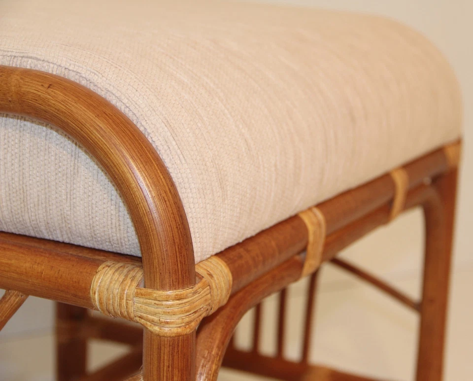 Banqueta Otomana Retangular Feita à Mão Krit Pouf Rattan Vime com Almofada, Marrom Escuro - Imagem 3 de 4