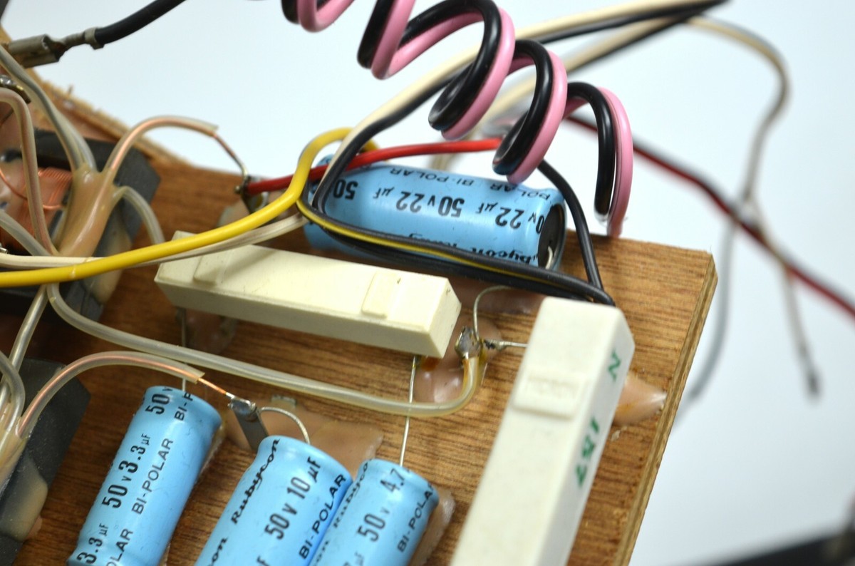 その他 LOUDSPEAKERS DIVIDING CROSSOVERNETWORKS SANSUI CROSSOVER DIVIDING NETWORK w/ knob & screws from SANSUI SP