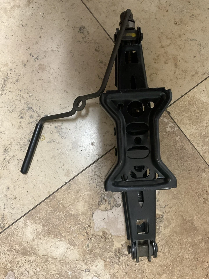 1996-1997-1998-1999-2000-2001-2002-2003-2004 Ford Mustang Tire Jack    OEM - Image 4 of 4