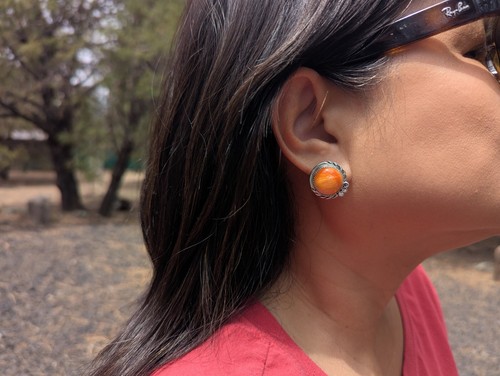 Navajo Stud Earrings Orange Spiny Oyster w Silver Native Am Handmade Jewelry - Picture 10 of 11