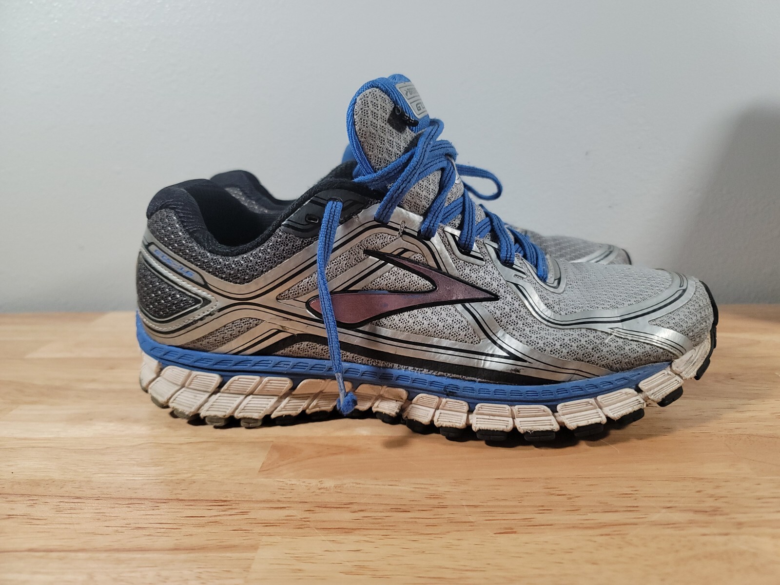 Brooks Adrenaline GTS 16 Running Shoes 