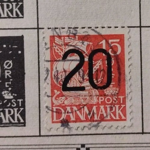 Lot of 39 Denmark Postage Stamps - Picture 2 of 13