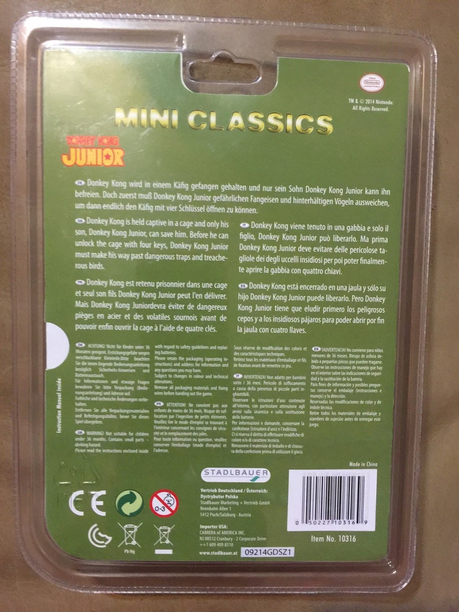 NEW Nintendo Mini Classics DoNkey Kong Junior Keychain Video Game