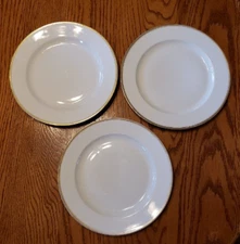 VTG SET OF 3 TURIN  BAVARIA GOLD TRIM ON WHITE DINNER PLATES 10'' DIAMETER