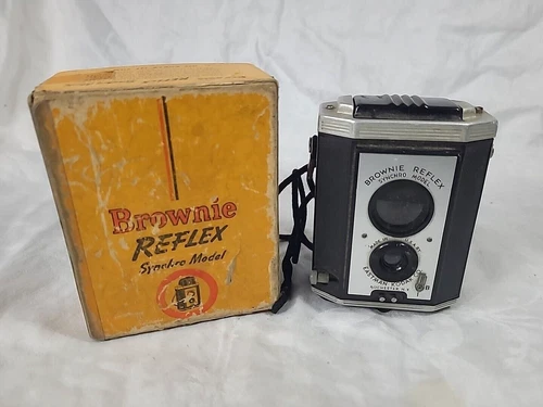 Vtg. Kodak Brownie Reflex Camera Synchro Model + Box