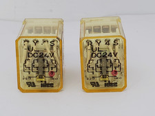 IDEC RY4S-ULDC24V RELAY 5 AMP 240VAC 30VDC 24VDC COIL 14 PIN W/INDICATOR LIGHT