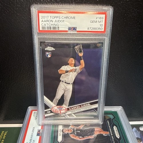 2017 TOPPS CHROME AARON JUDGE PSA 10 Gem Mint #169 ROOKIE Card RC Catching