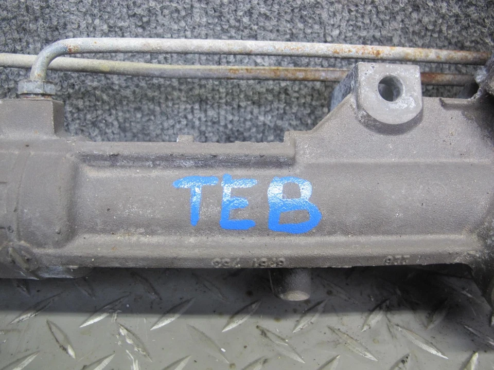 02-06 BMW E46 330Ci 330i DIRECCIÓN ASISTIDA CREMALLERA Y PIÑÓN ETIQUETA AMARILLA 6757650 OEM Foto 2 de 4