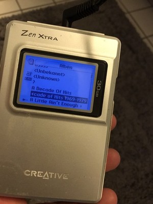 Creative Zen Xtra 30GB mp3 Musik Player Batterie  N E U Super Klang