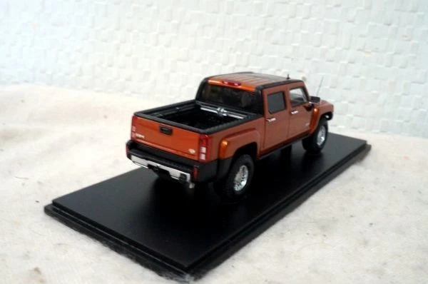 Modelo Spark Hummer H3T 2008 1 43 miniatura Foto 2 de 3