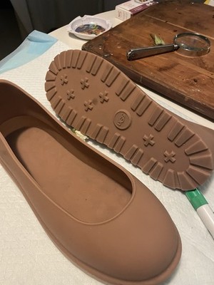 UGG Boot Guard Silicone Rubber Waterproof Shoe Cover Galosh Chestnut Size large 