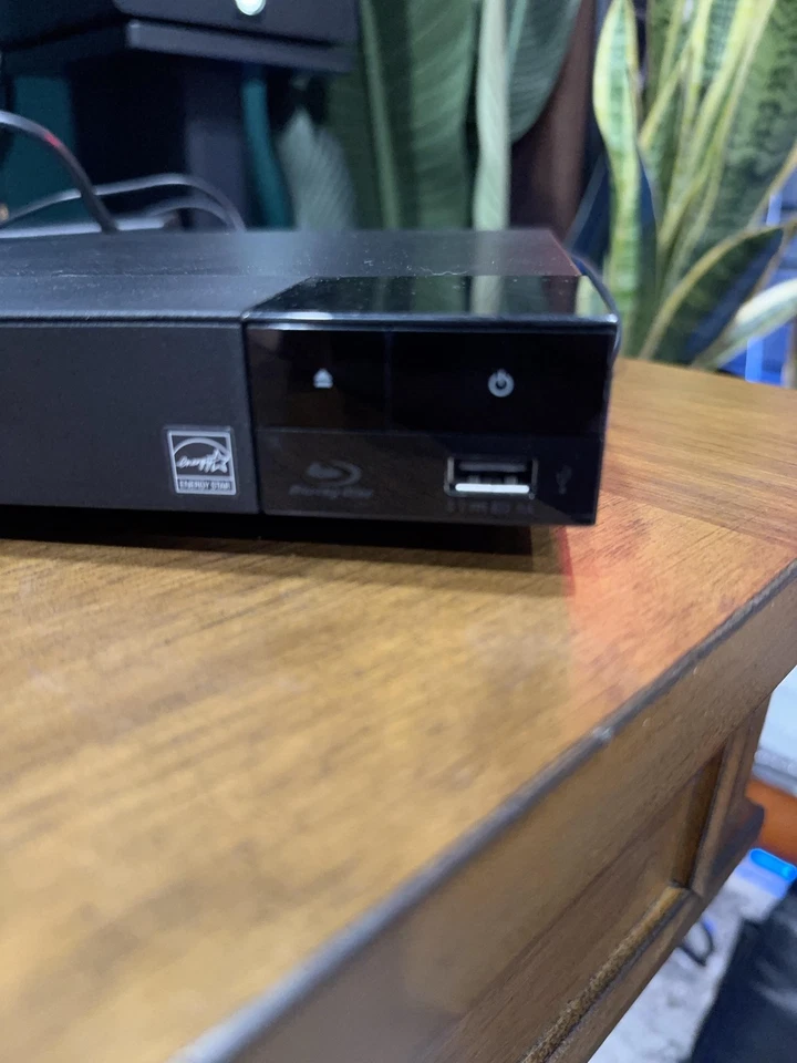 Sony BDP-S1700 Blu-Ray DVD Player Black HDMI 1080p Streaming With AC Adapter - Image 2 of 4