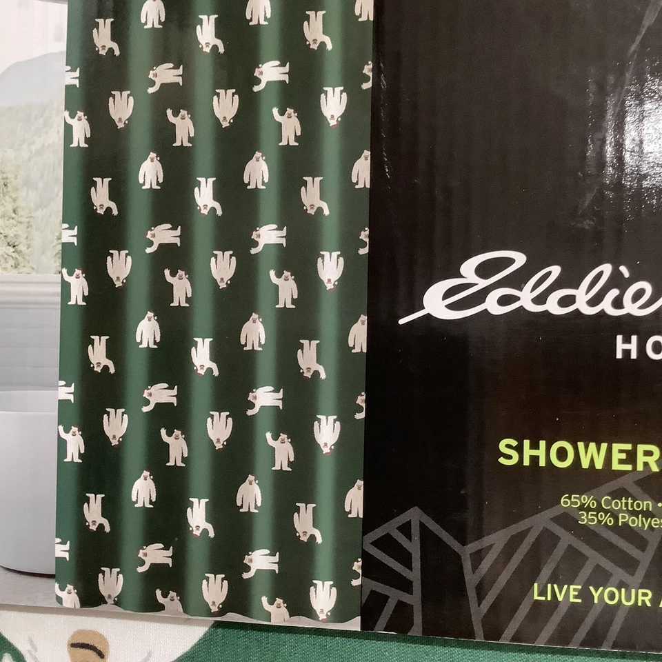 Eddie Bauer Navidad Abominable Muñeco de Nieve Sasquatch Cortina de Ducha 72" Tela NUEVO Foto 3 de 4