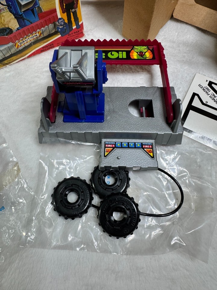 MASK Pit Stop Catapult Kenner 1987 M.A.S.K. Vintage :: Ctoys