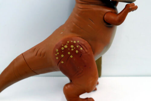 Disney El Buen Dinosaurio Galopante Butch 9" Tyrannosaurus T-Rex Figura Juguete Tomy - Imagen 3 de 11