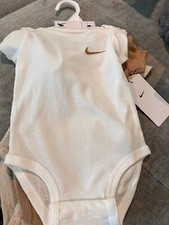 NWT New Baby Infant Nike 3pc Bodysuit Boys 9 Months