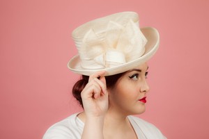 cream hats for mother of the bride