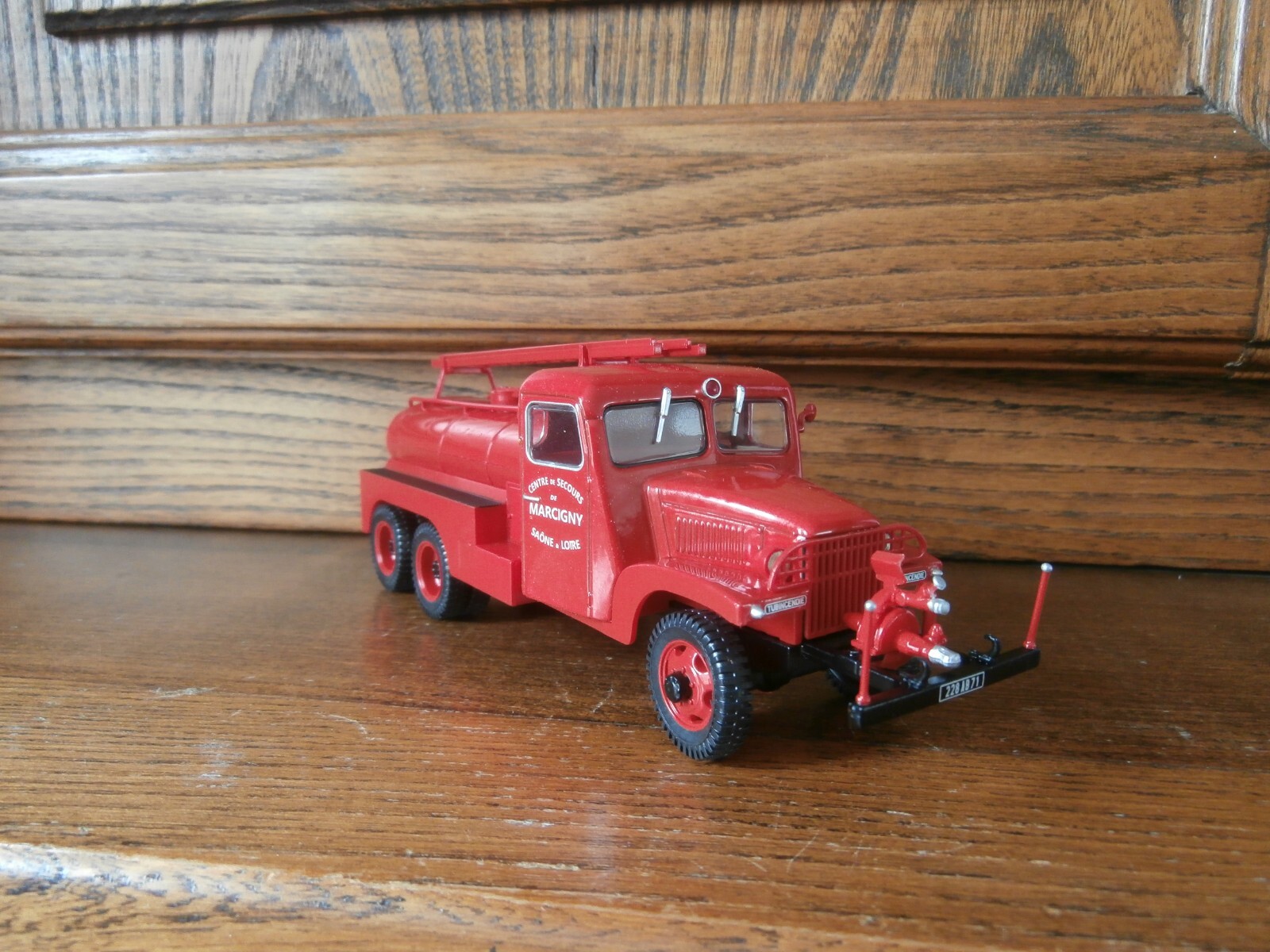 GMC CCKW 353 camion de pompier miniature 1/43 véhicule de collection Tubincendie à pompe avant