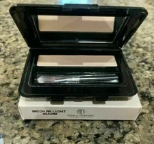 Merle Norman Creamy Concealer...MEDIUM LIGHT WARM......NEW
