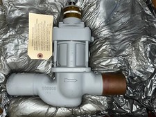 Parker Commercial Flo-Con Pressure Regulator,  A8 PORT, Conn 17 Port size 17