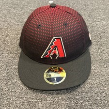 New Era 59Fifty Arizona Diamondbacks Fitted Baseball Hat Black/Red Sz 7