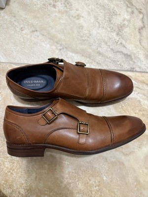 Cole Haan Men display picture 1