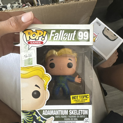 Funko Pop! Vinyl: Fallout - Vault Boy (Skeleton Perk) - Hot Topic (Exclusive)...