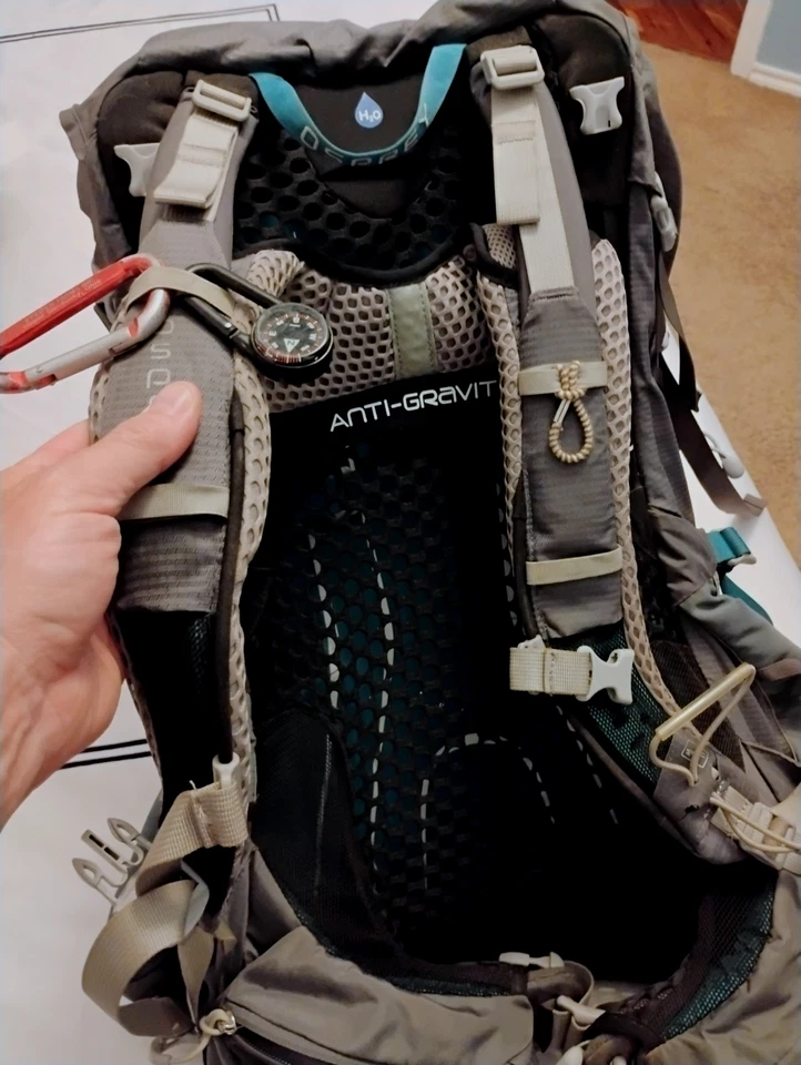** Osprey Aura AG 65 Womens Backpacking Pack Vestal Grey S/M - USED ONCE ** - Image 4 of 4