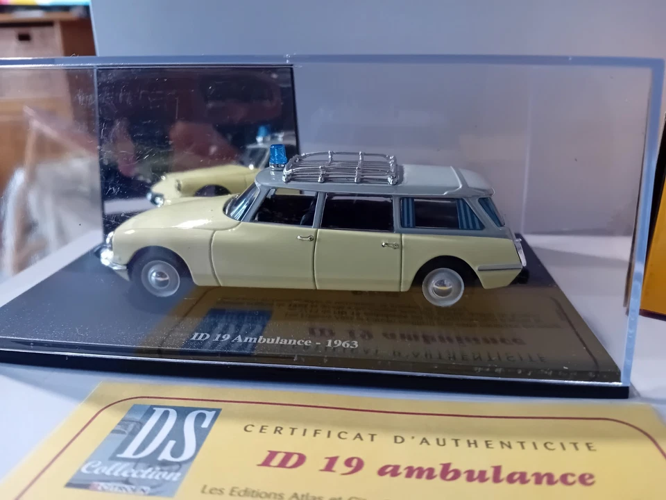 1/43 CITROËN ID 19 AMBULANCE 1963 ATLAS EN BOITE VITRINE ET CERTIFICAT - Photo 2/4