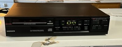 Vintage 1987 Magnavox CDB460 Compact Disc Player (It turns on but doesn't work.
