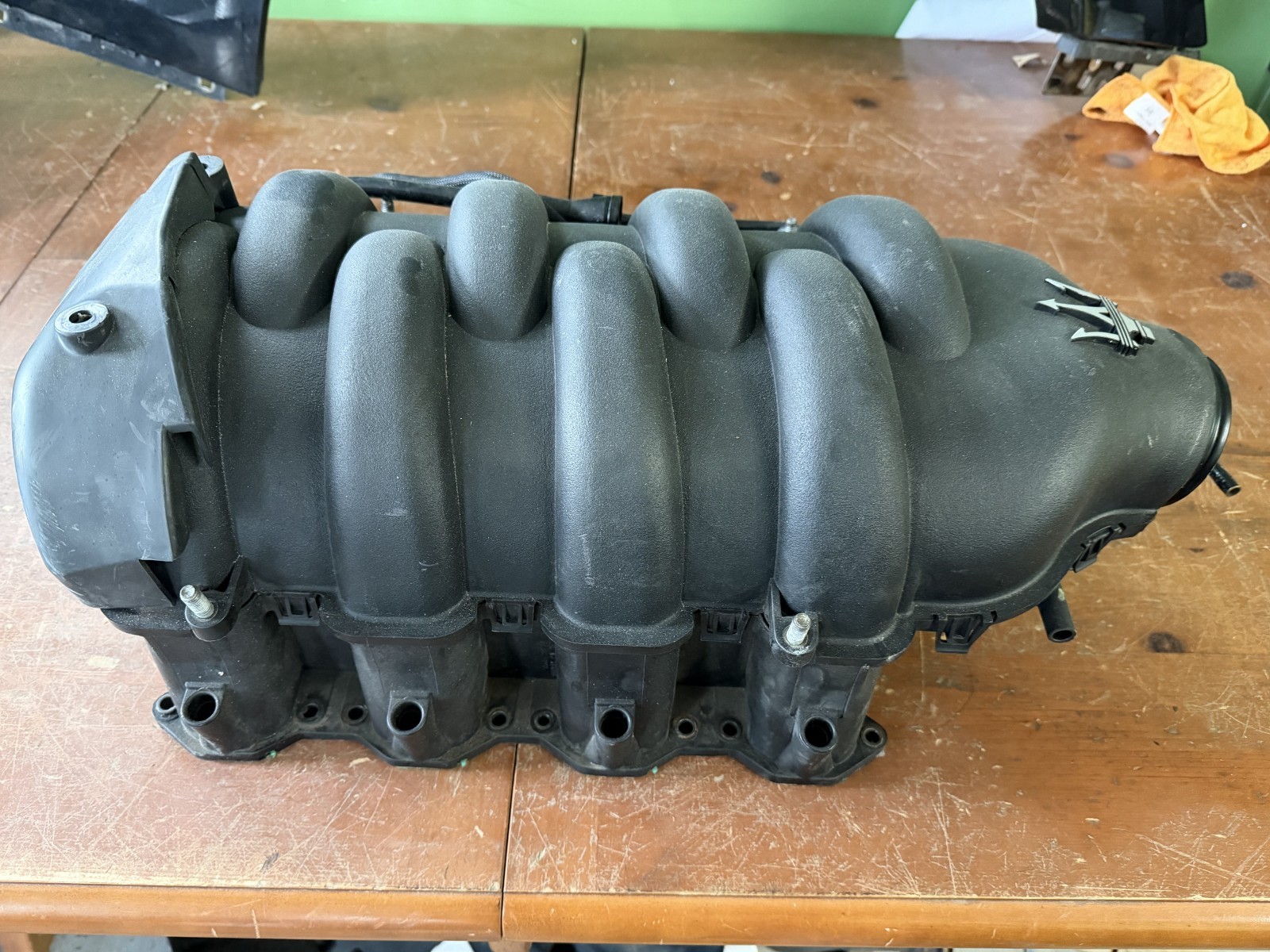 04-19 Maserati GranTurismo M145 S Quattroporte Engine Air Intake Manifold OEM