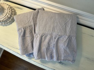 Pottery Barn Teen Chambray Ruffle STANDARD Shams (2) PRE-OWNED