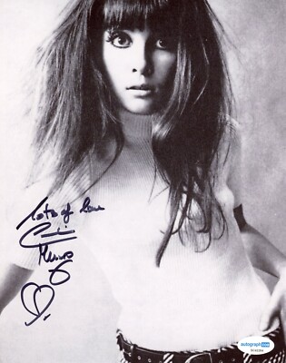 Caroline Munro Autogramm - James Bond 007 - signed 10x8 Foto ACOA