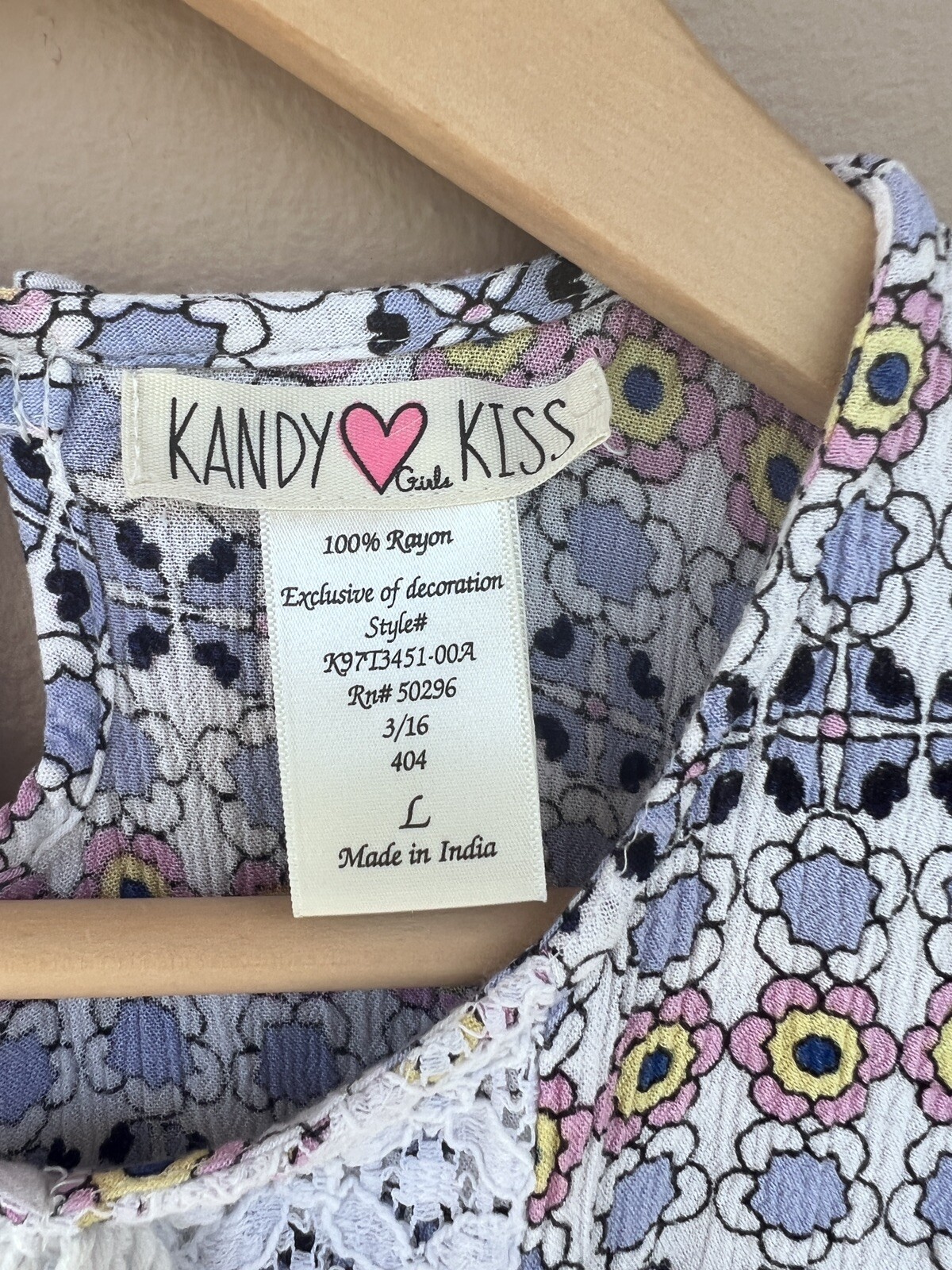 FILA Kandy Kiss Girl's Sleeveless Floral Shirt Flower Rows Large L Rayon