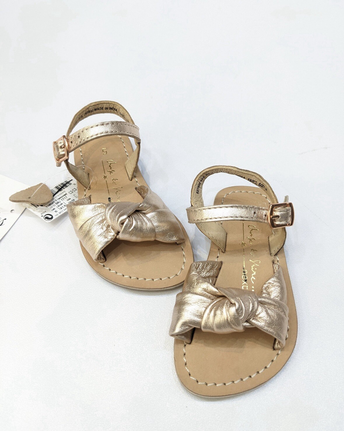 APL NEXT SANDALI BAMBINA ANNODATI ORO. Nuovo con etichette taglia UK 5 (bambino)