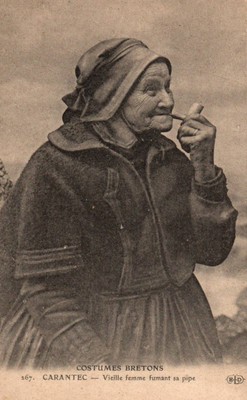 CPA 29 - CARANTEC (Finistère) - 267. Alte Frau raucht ihre Pfeife - ELD