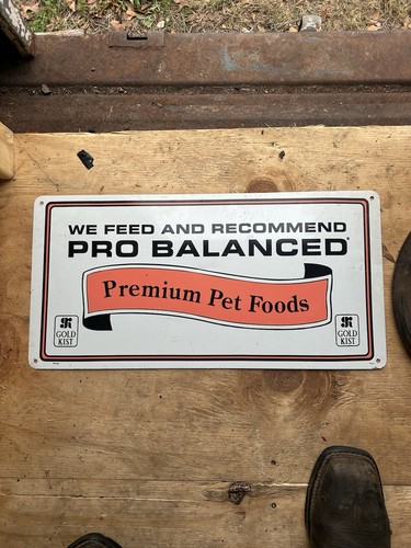 Gold Kist Premium Pet Food Sign